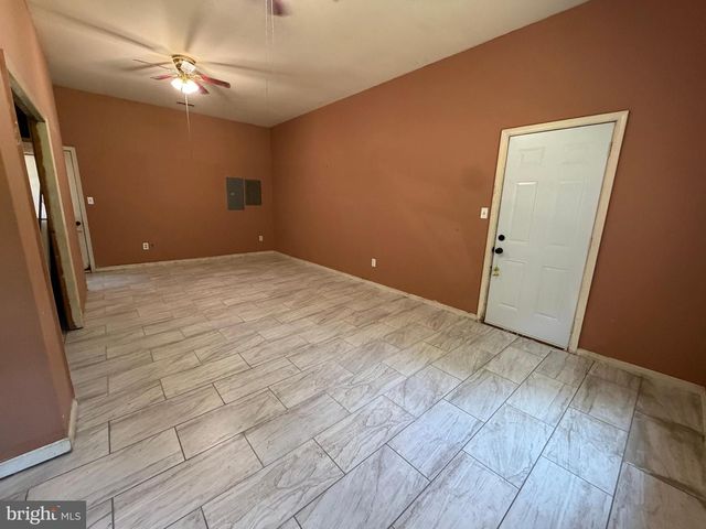 1270 TONGUE COVE DR, Lusby, MD 20657
