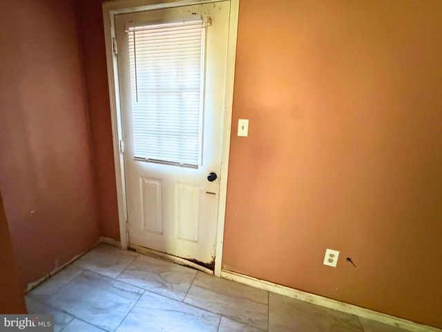 1270 TONGUE COVE DR, Lusby, MD 20657