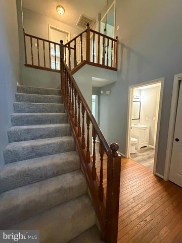 1270 TONGUE COVE DR, Lusby, MD 20657