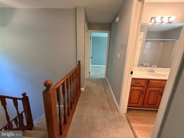 1270 TONGUE COVE DR, Lusby, MD 20657