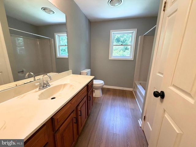 1270 TONGUE COVE DR, Lusby, MD 20657
