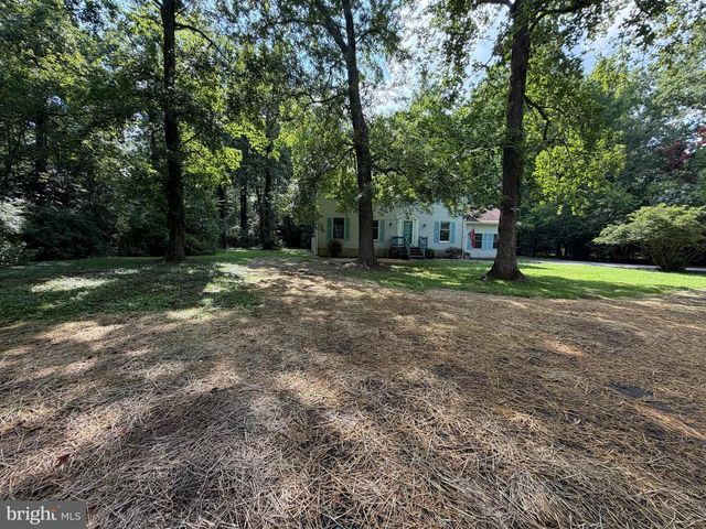 1270 TONGUE COVE DR, Lusby, MD 20657