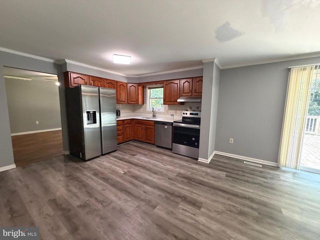 1270 TONGUE COVE DR, Lusby, MD 20657