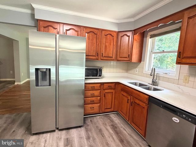 1270 TONGUE COVE DR, Lusby, MD 20657