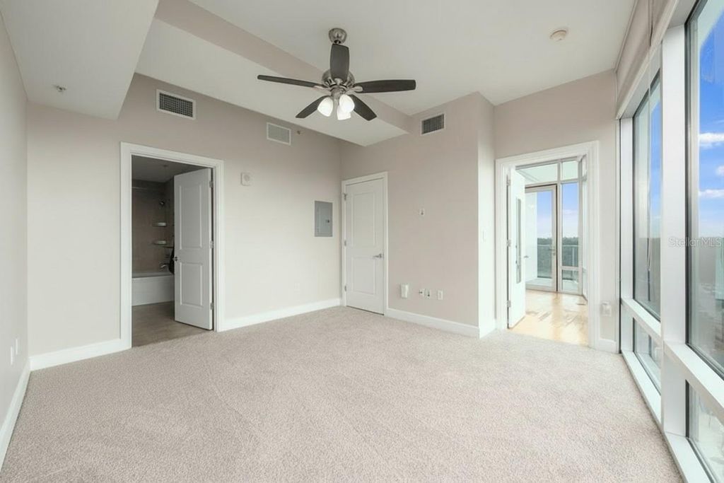 Image 11 of property listing at 101 S EOLA DRIVE 710, Orlando, FL 32801