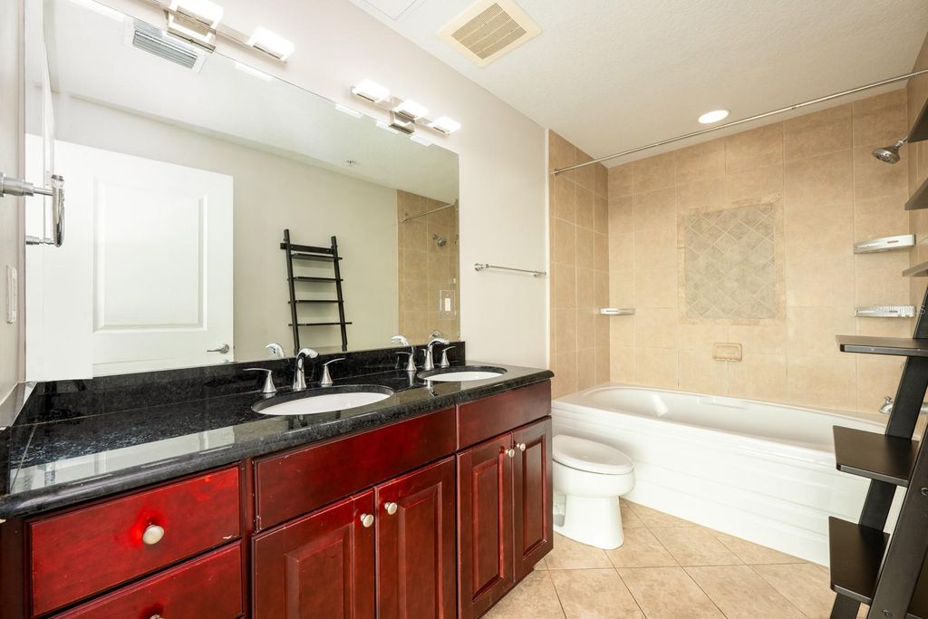 Image 12 of property listing at 101 S EOLA DRIVE 710, Orlando, FL 32801