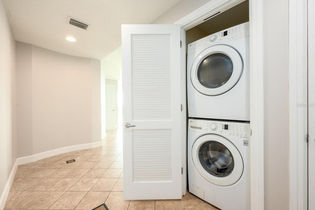 Image 17 of property listing at 101 S EOLA DRIVE 710, Orlando, FL 32801