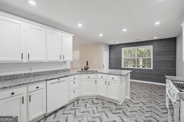 295 Glenn Eagles Way, Hiram, GA 30141