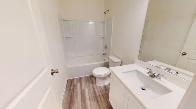 216 Flagstone Drive, Liberty, TX 77575