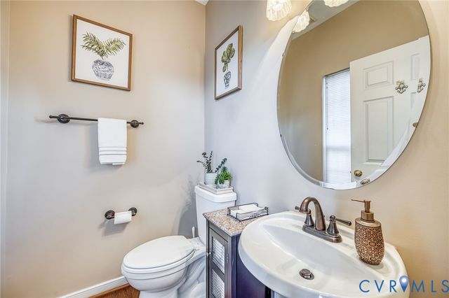 237 Ashbury Hills Dr, Richmond, VA 23227