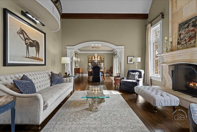 36W442 Hunters Gate Road, St. Charles, IL 60175