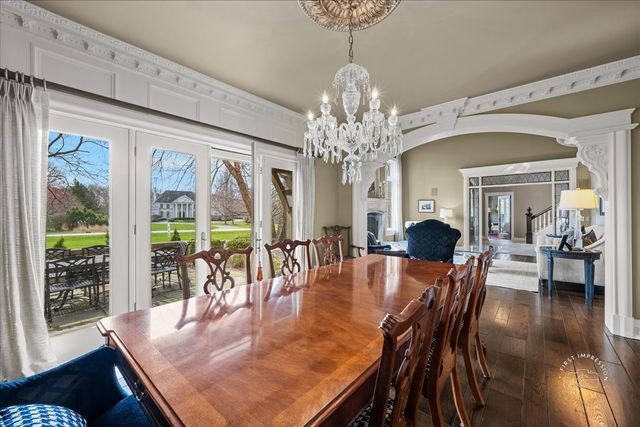 36W442 Hunters Gate Road, St. Charles, IL 60175