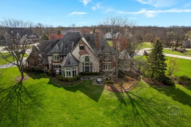 36W442 Hunters Gate Road, St. Charles, IL 60175