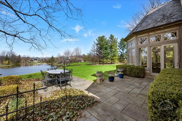 36W442 Hunters Gate Road, St. Charles, IL 60175