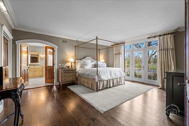 36W442 Hunters Gate Road, St. Charles, IL 60175