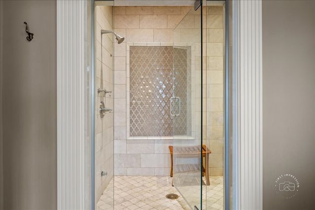 36W442 Hunters Gate Road, St. Charles, IL 60175