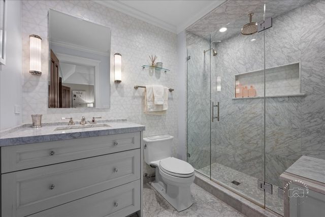 36W442 Hunters Gate Road, St. Charles, IL 60175