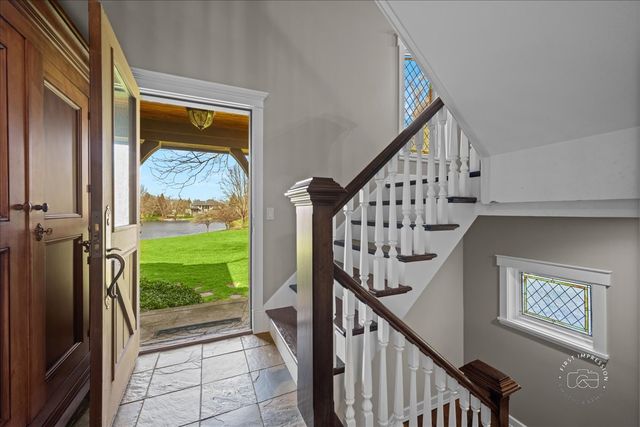 36W442 Hunters Gate Road, St. Charles, IL 60175