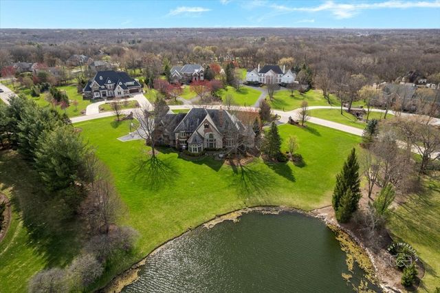 36W442 Hunters Gate Road, St. Charles, IL 60175