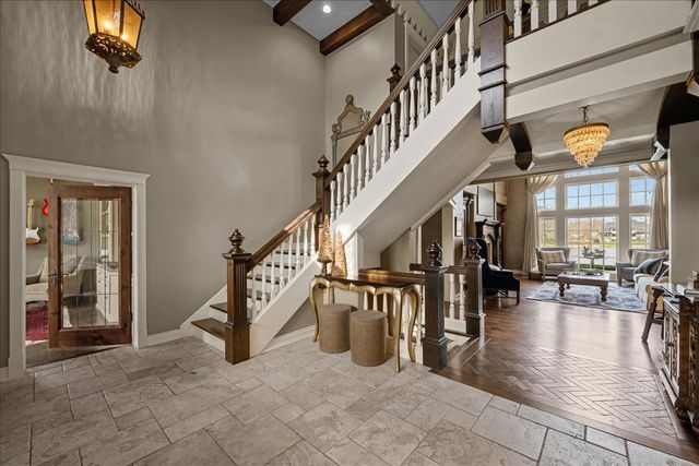 36W442 Hunters Gate Road, St. Charles, IL 60175