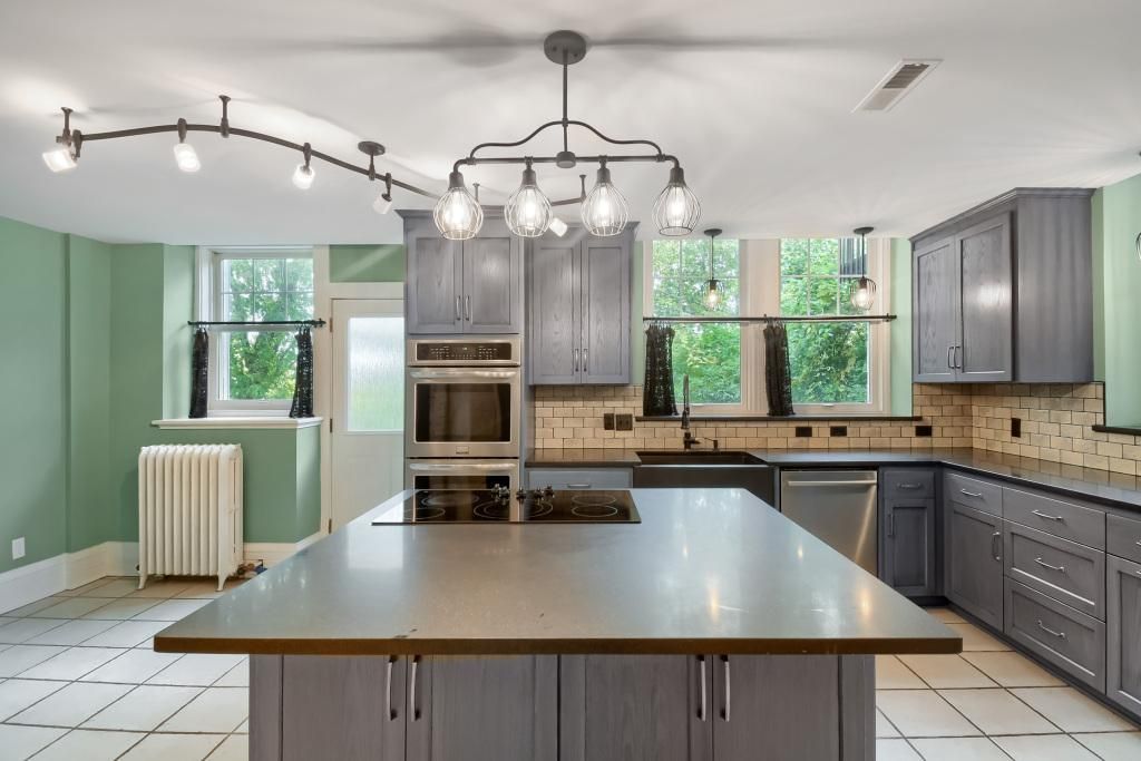 300 Ridgewood Avenue 4, Minneapolis, MN 55403 — photo 5
