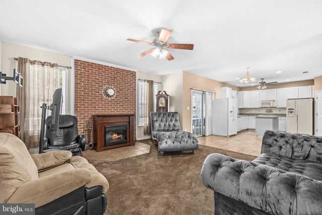 6790 HAWTHORNE RD, La Plata, MD 20646
