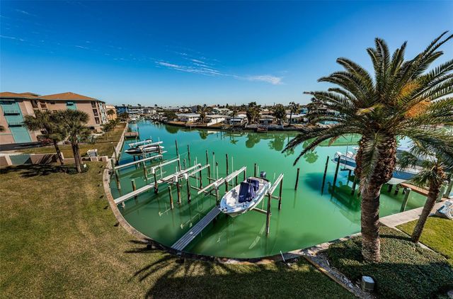 11595 GULF BOULEVARD 108, St Petersburg, FL 33706