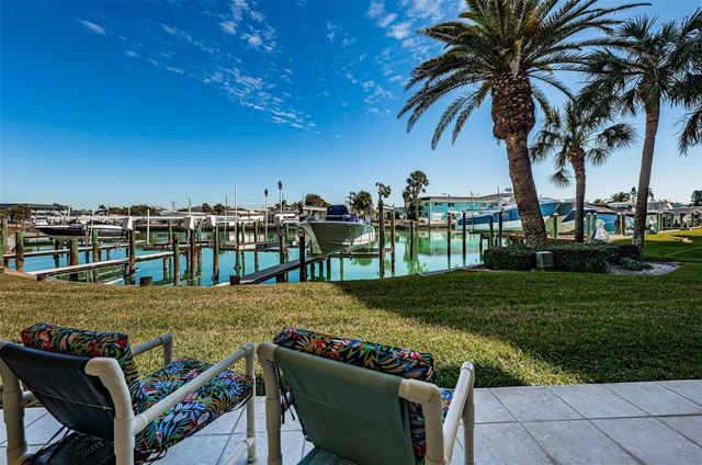 11595 GULF BOULEVARD 108, St Petersburg, FL 33706