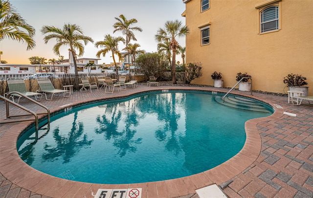 11595 GULF BOULEVARD 108, St Petersburg, FL 33706
