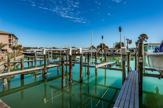 11595 GULF BOULEVARD 108, St Petersburg, FL 33706