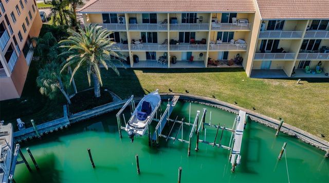 11595 GULF BOULEVARD 108, St Petersburg, FL 33706