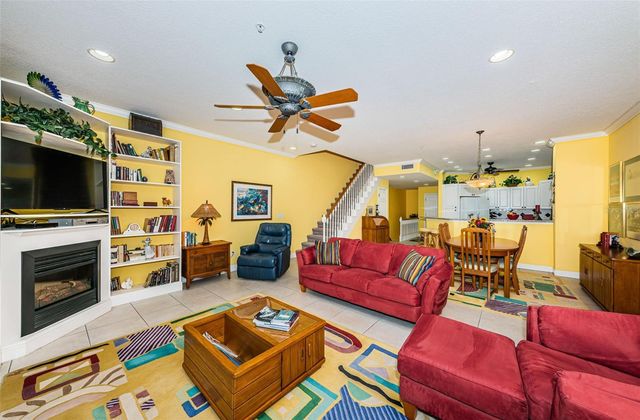 11595 GULF BOULEVARD 108, St Petersburg, FL 33706