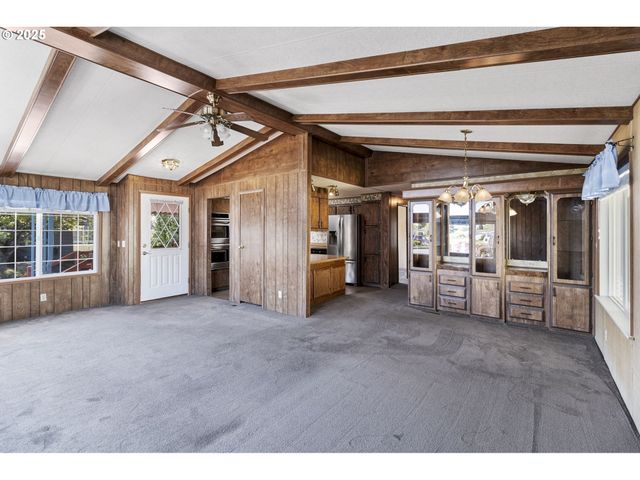 1199 N TERRY St 228, Eugene, OR 97402
