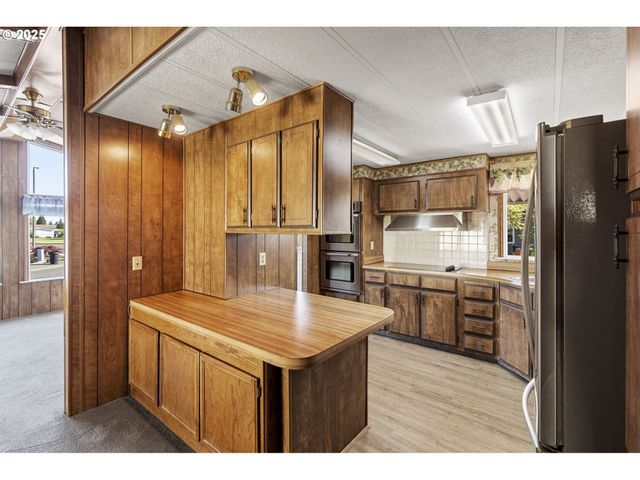 1199 N TERRY St 228, Eugene, OR 97402