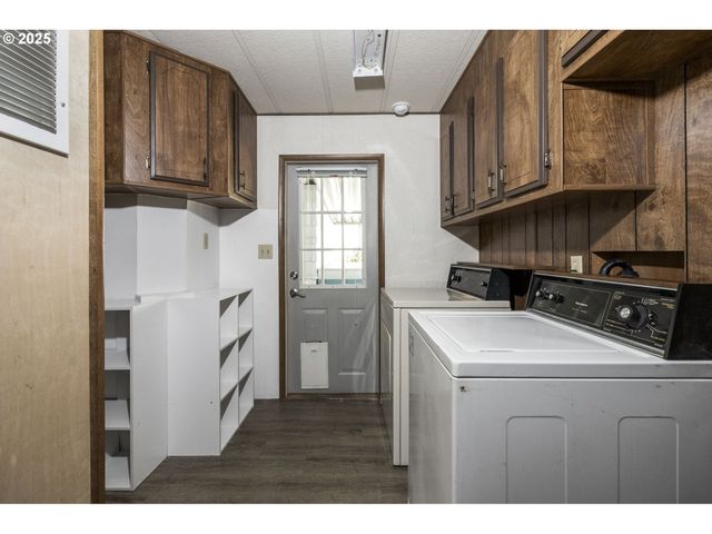 1199 N TERRY St 228, Eugene, OR 97402