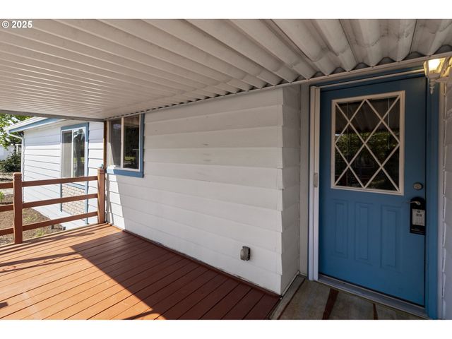 1199 N TERRY St 228, Eugene, OR 97402