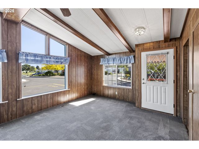 1199 N TERRY St 228, Eugene, OR 97402