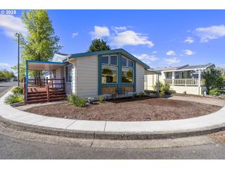 1199 N TERRY St 228, Eugene, OR 97402