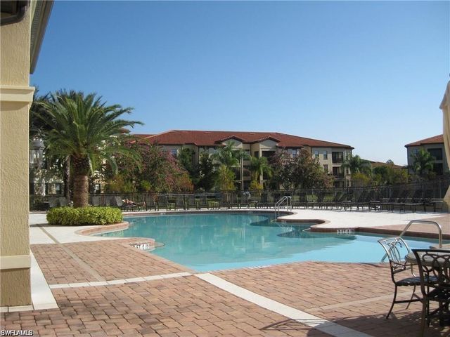 12955 Positano CIR 102, Naples, FL 34105