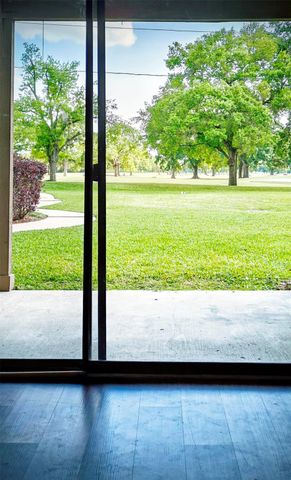 8413 Sands Point Dr Drive, Houston, TX 77036