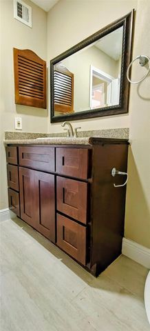 8413 Sands Point Dr Drive, Houston, TX 77036