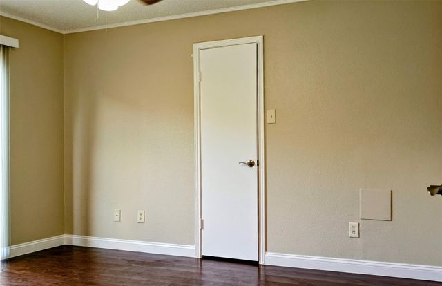 8413 Sands Point Dr Drive, Houston, TX 77036