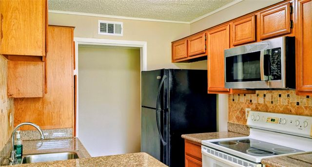 8413 Sands Point Dr Drive, Houston, TX 77036