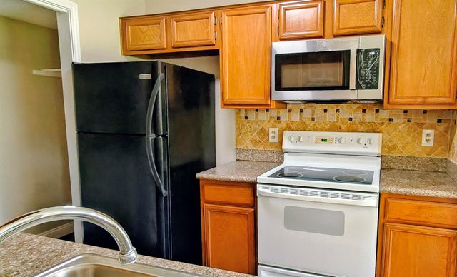 8413 Sands Point Dr Drive, Houston, TX 77036