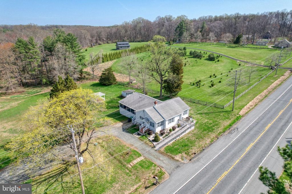 Image 4 of property listing at 3123 TELEGRAPH RD, Elkton, MD 21921