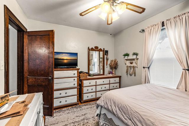 1702 Altoona Avenue, Eau Claire, WI 54701
