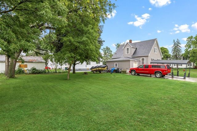 1702 Altoona Avenue, Eau Claire, WI 54701