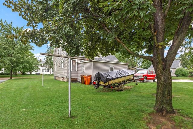 1702 Altoona Avenue, Eau Claire, WI 54701