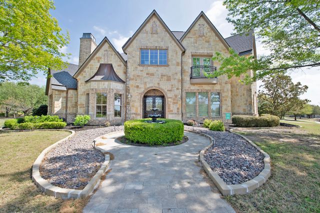 100 Manor Drive, Heath, TX 75032