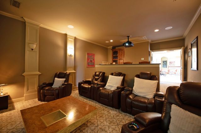 100 Manor Drive, Heath, TX 75032